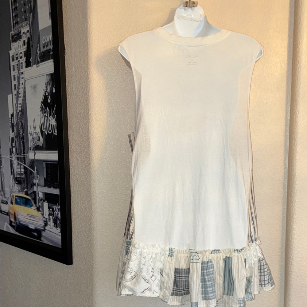 ANTHROPOLOGIE PILCRO Sleeveless White Tee, Ruffle Blue Stripes & Lace XS NWT - Picture 7 of 17